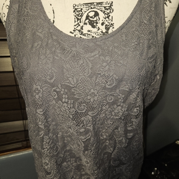 Loft Outlets Womans Gray Tank Top Size L - Picture 4 of 12